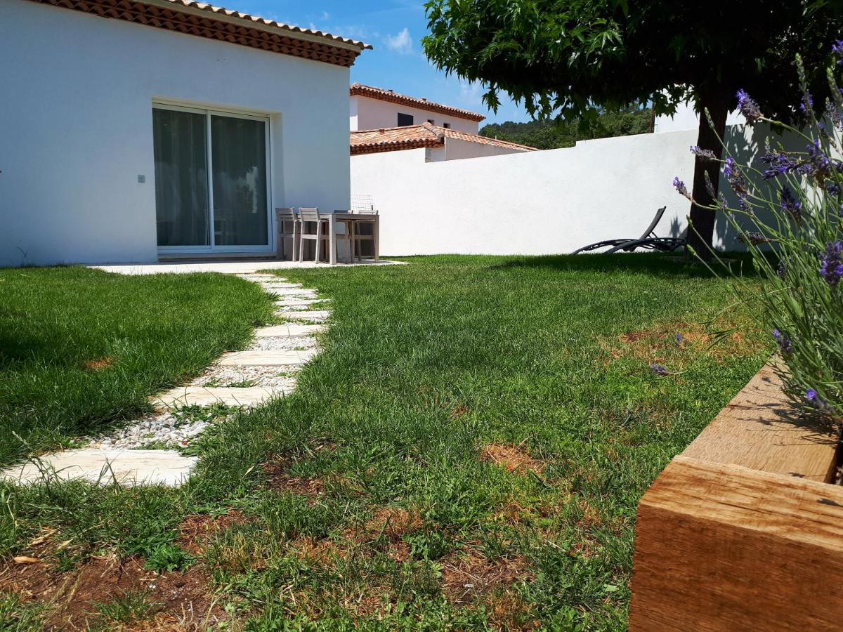 Villa Vacances En Provence Verte Garéoult Exterior foto
